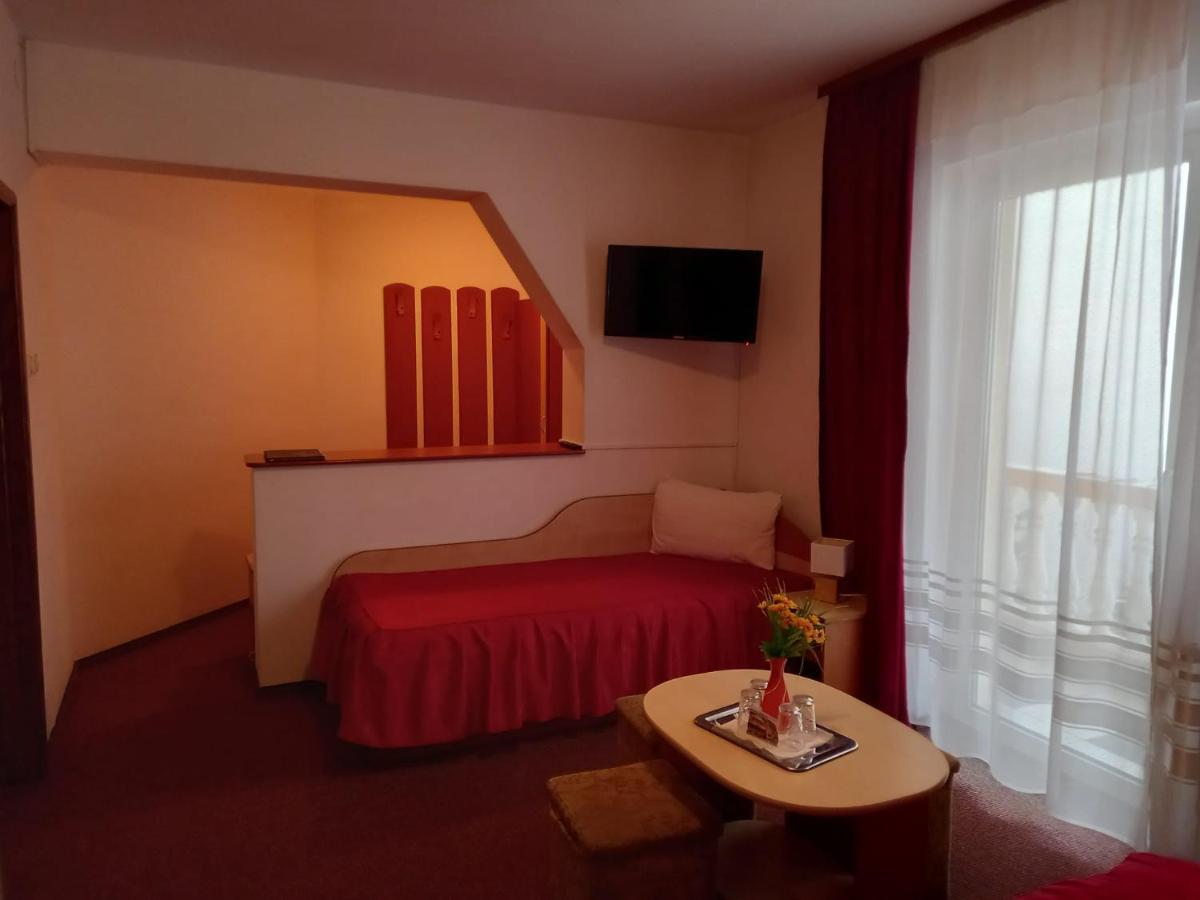 Vila Queen Arad Exterior photo