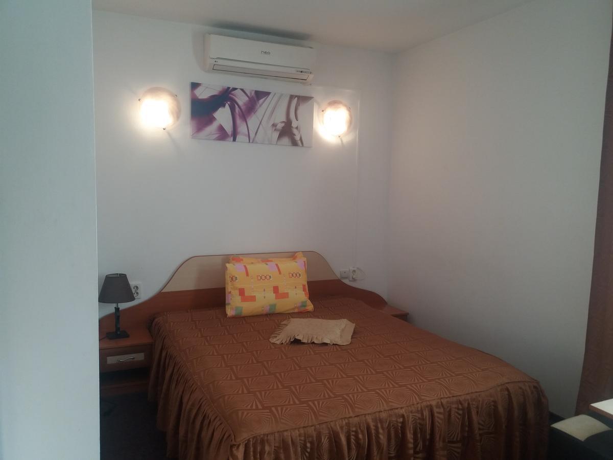 Vila Queen Arad Exterior photo