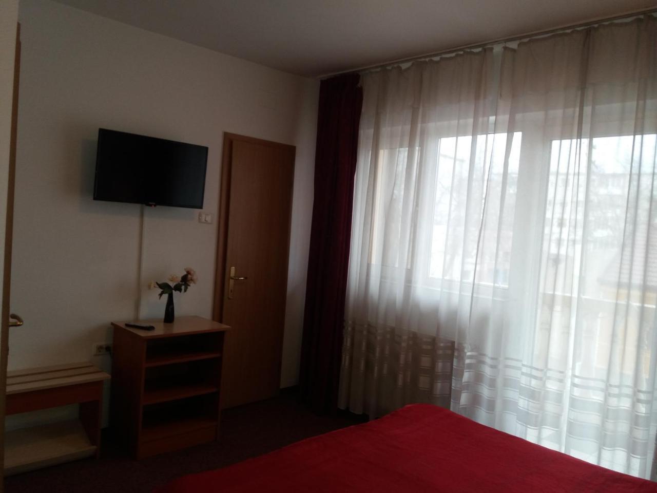 Vila Queen Arad Exterior photo